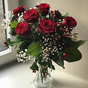 6 Red Roses Bouquet