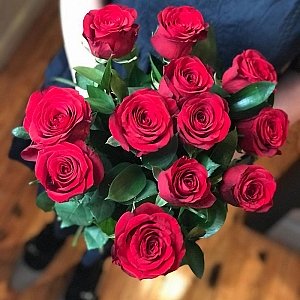 Twelve Red Roses Delivery to UK